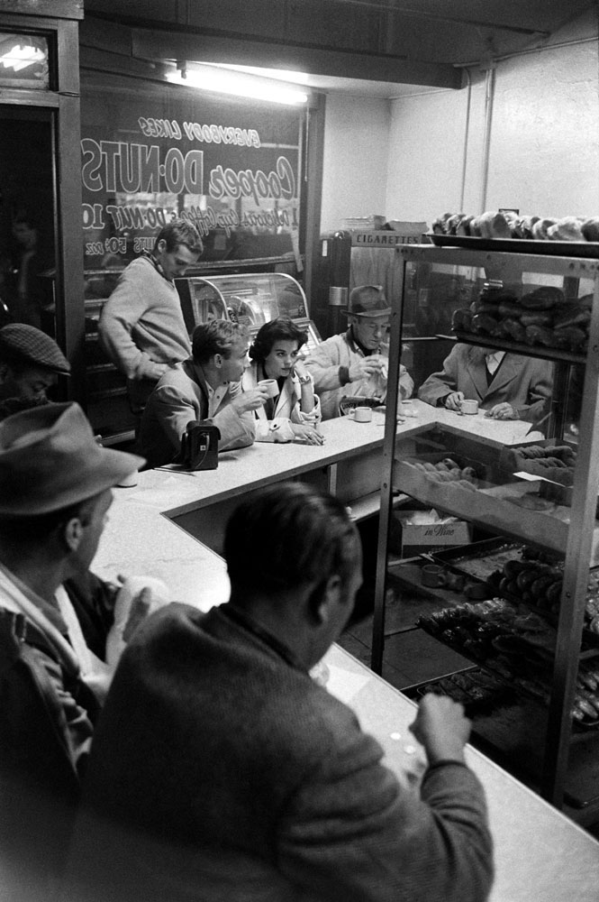 Natalie Wood in Research with actor friends in Los Angeles in 1965.